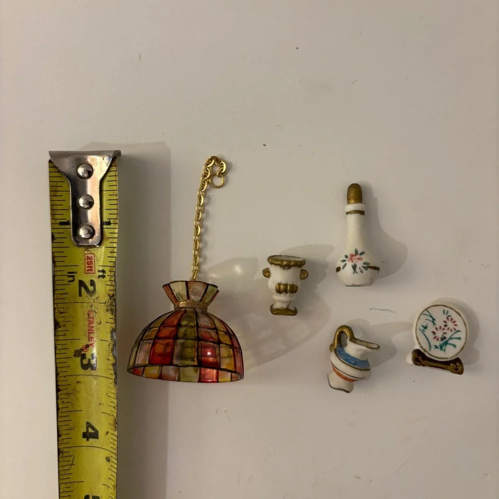 VTG Dollhouse Miniature Tiffany Style Hanging Lamp Shade & Porcelain Smalls Lot